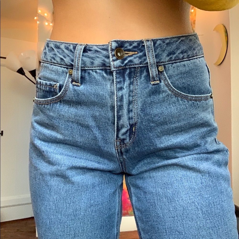 Medium Wash High Waisted Mom Jeans